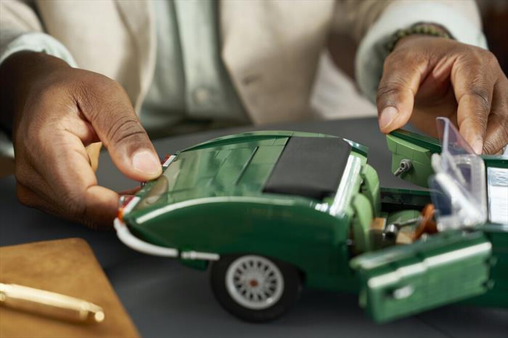 Immagine del prodotto LEGO - ICONS Jaguar E-Type - 11381