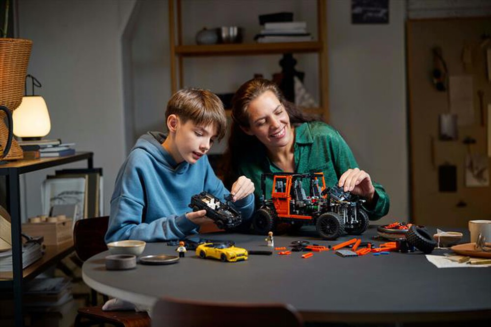 Immagine del prodotto LEGO - TECHNIC Mercedes-Benz G500 PROFESSIONAL Line 42177