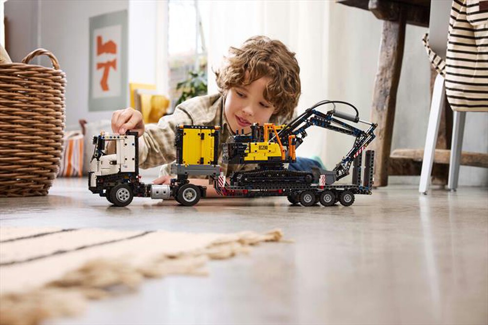 Immagine del prodotto LEGO - TECHNIC Autocarro Volvo Escavatore elettrico 42175