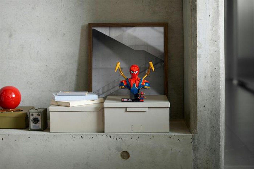 Immagine del prodotto LEGO - SUPER HEROES MARVEL Busto di Iron Spider-Man 76326