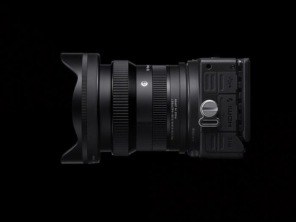Immagine del prodotto SIGMA - Obiettivo 10-18/2.8 (C) AF DC DN FUJIFILM X-MOUNT-Nero