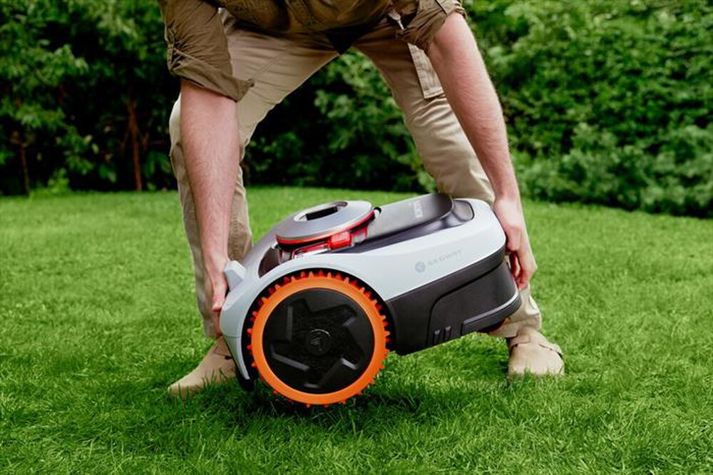 Immagine del prodotto NAVIMOW by SEGWAY - Robot tagliaerba i206 AWD-NERO/ARANCIONE
