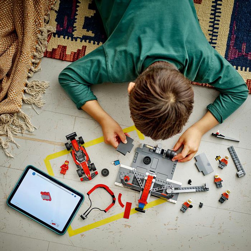 Immagine del prodotto LEGO - CITY F1 Pitstop e meccanici con Ferrari F1&reg; 60443