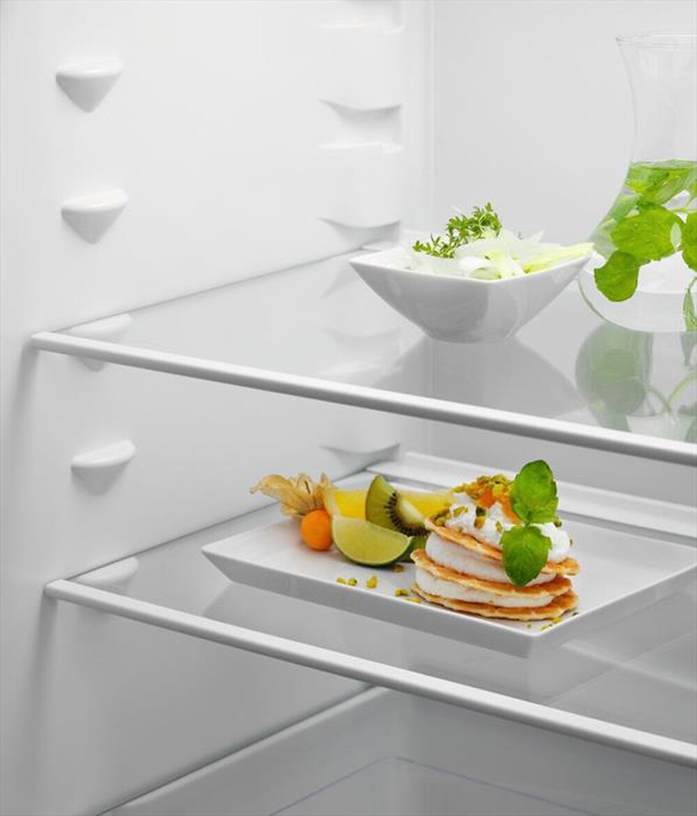 Immagine del prodotto ELECTROLUX - Frigorifero combinato ENG7TE75S Classe E 376 lt