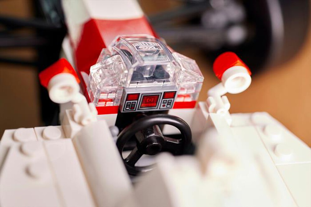 Immagine del prodotto LEGO - ICONS McLaren MP4/4 e Ayrton Senna 10330