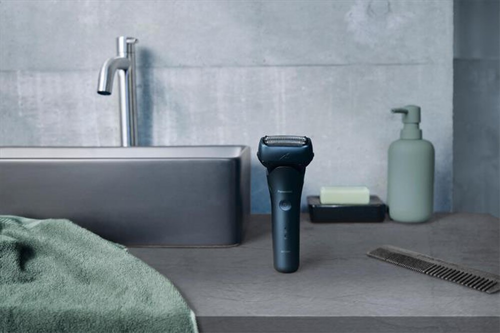 Immagine del prodotto PANASONIC - Rasoio WET&DRY 3 lame motore lineare ES-LT4B-blu