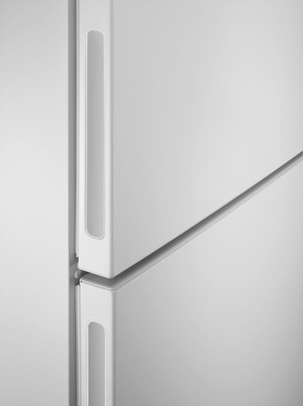 Immagine del prodotto ELECTROLUX - Frigorifero 2 porte LTB1AE28W0 Classe E 244 lt-Bianco