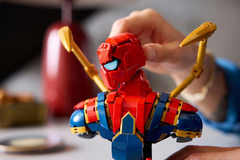 Immagine del prodotto LEGO - SUPER HEROES MARVEL Busto di Iron Spider-Man 76326