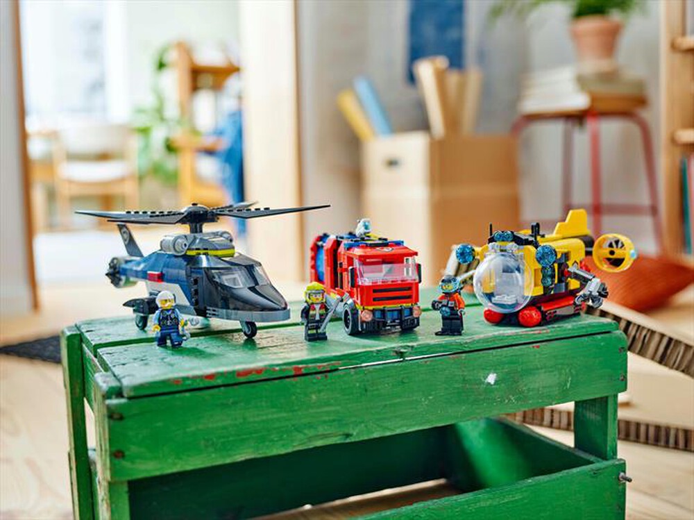 Immagine del prodotto LEGO - CITY Elicottero, autopompa e sottomarino 60462